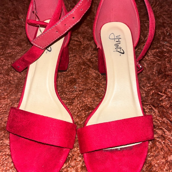 sold - Picture 6 of 8